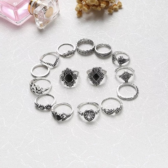 Black & silver ring set (15 rings) - Picture 3 of 11